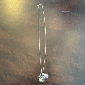 NWOT Banana Republic Gold Toned mixed metal Pendant Necklace